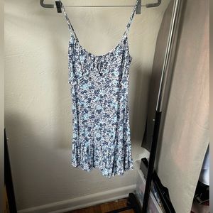 Size S women's blue sundress